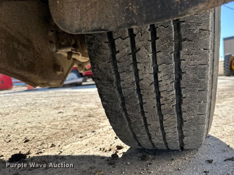 image for item DK0077 2005 Ford F350 Super Duty Crew Cab pickup truck