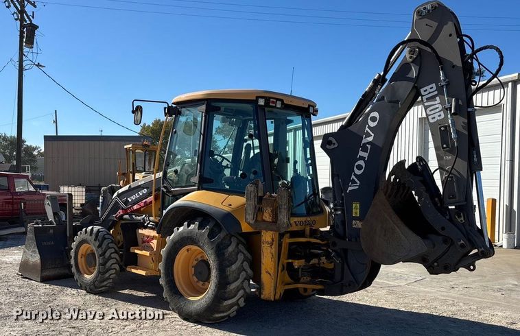 image for item DK0079 Volvo BL70B backhoe