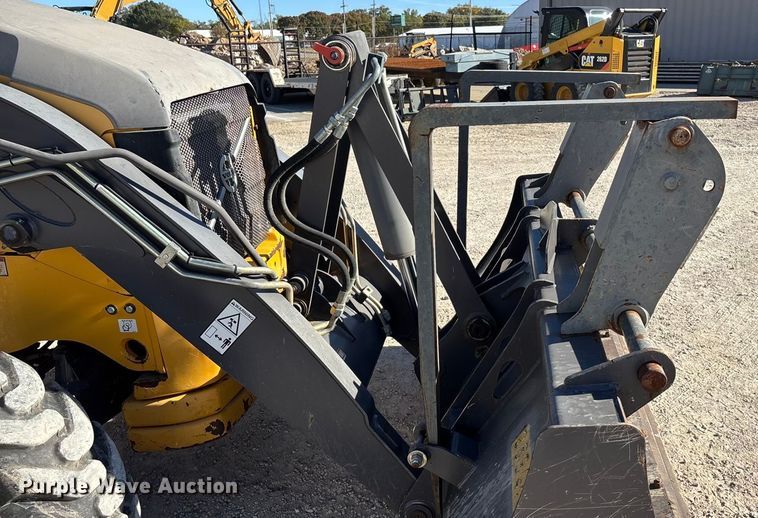 image for item DK0079 Volvo BL70B backhoe