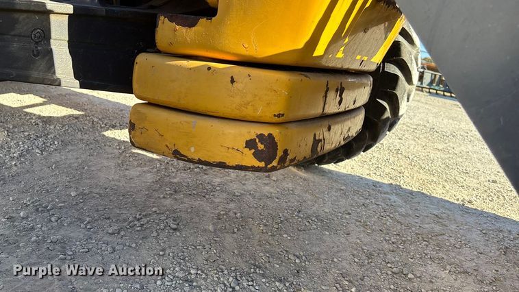 image for item DK0079 Volvo BL70B backhoe