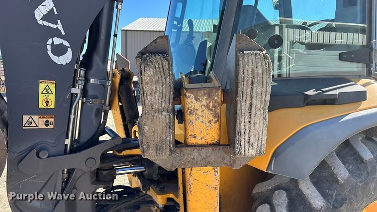 image for item DK0079 Volvo BL70B backhoe