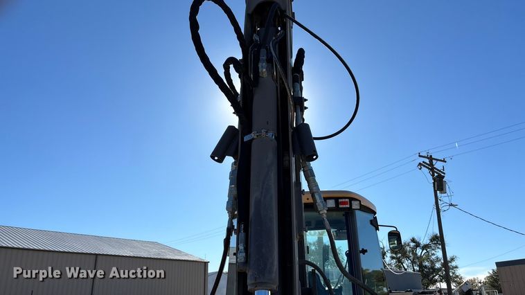 image for item DK0079 Volvo BL70B backhoe