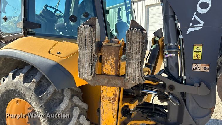 image for item DK0079 Volvo BL70B backhoe