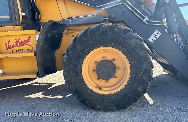 image for item DK0079 Volvo BL70B backhoe