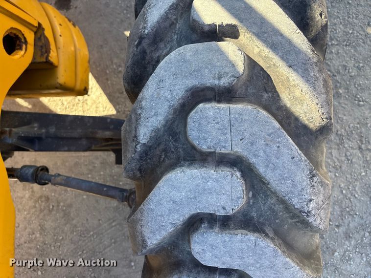 image for item DK0079 Volvo BL70B backhoe