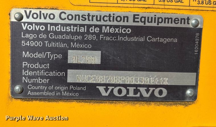 image for item DK0079 Volvo BL70B backhoe