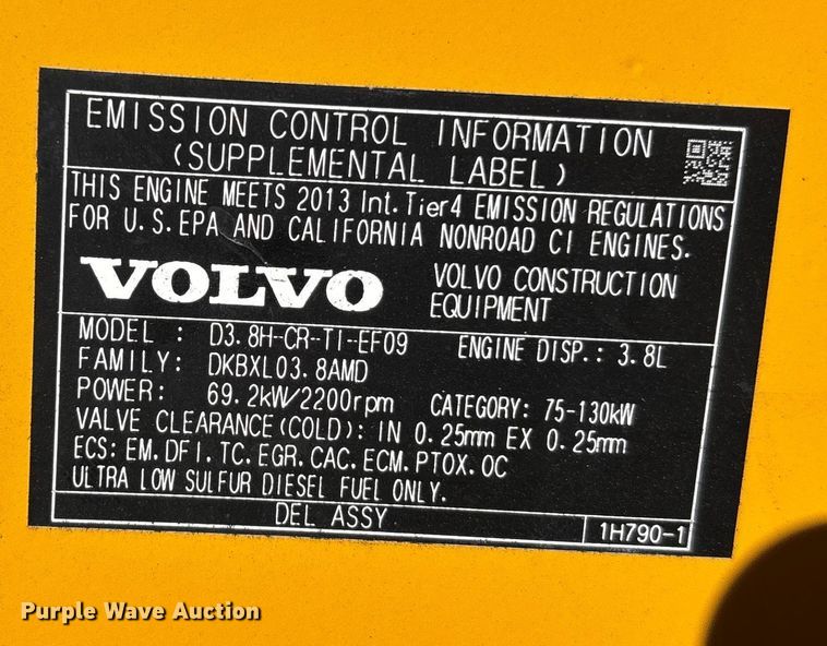 image for item DK0079 Volvo BL70B backhoe