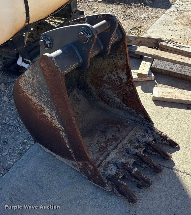 image for item DK0079 Volvo BL70B backhoe