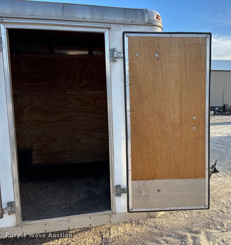 image for item DK0081 2007 Doolittle enclosed cargo trailer