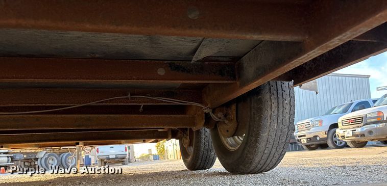 image for item DK0081 2007 Doolittle enclosed cargo trailer