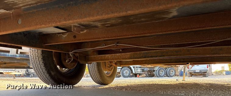 image for item DK0081 2007 Doolittle enclosed cargo trailer