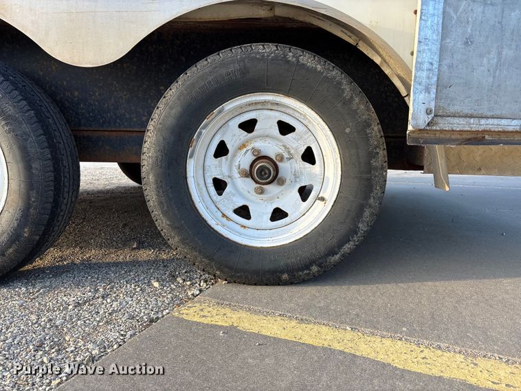 image for item DK0081 2007 Doolittle enclosed cargo trailer