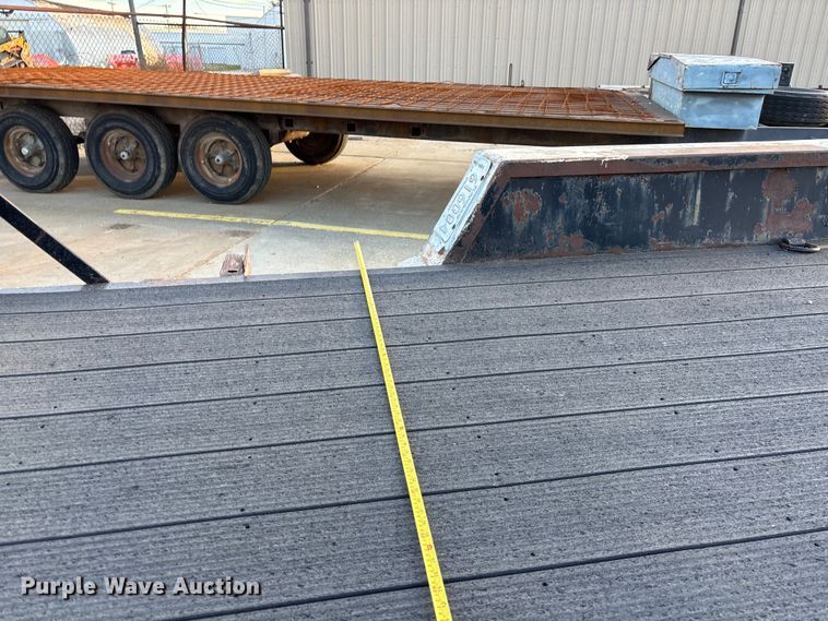 image for item DK0084 2000 Gen State equipment trailer