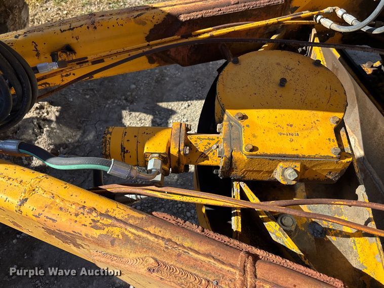 image for item DK0086 1973 John Deere 570A motor grader