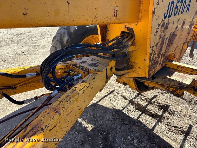 image for item DK0086 1973 John Deere 570A motor grader