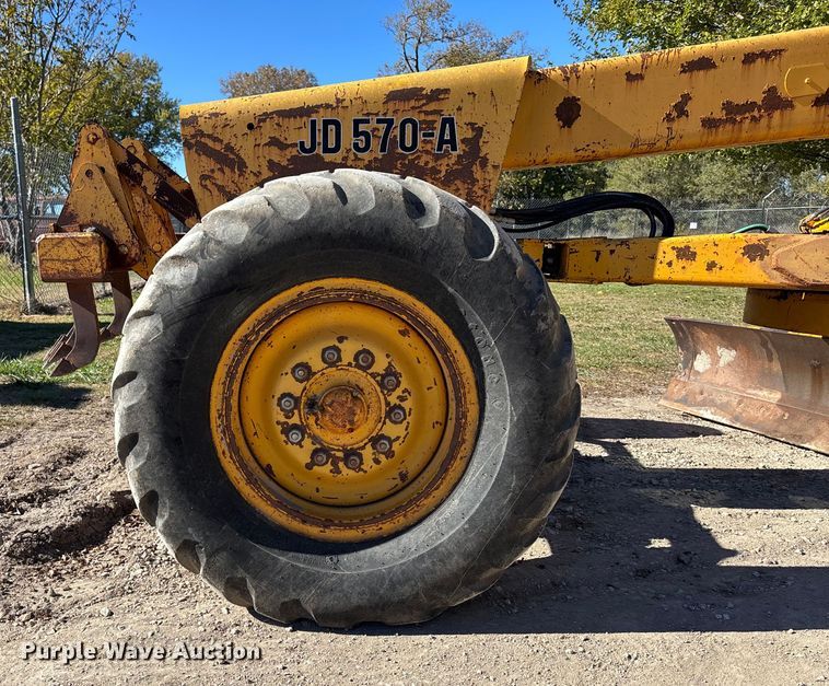 image for item DK0086 1973 John Deere 570A motor grader