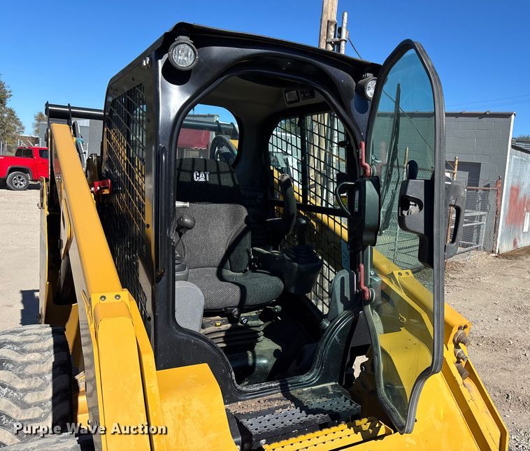 image for item DK0087 2013 Caterpillar 262D skid steer loader