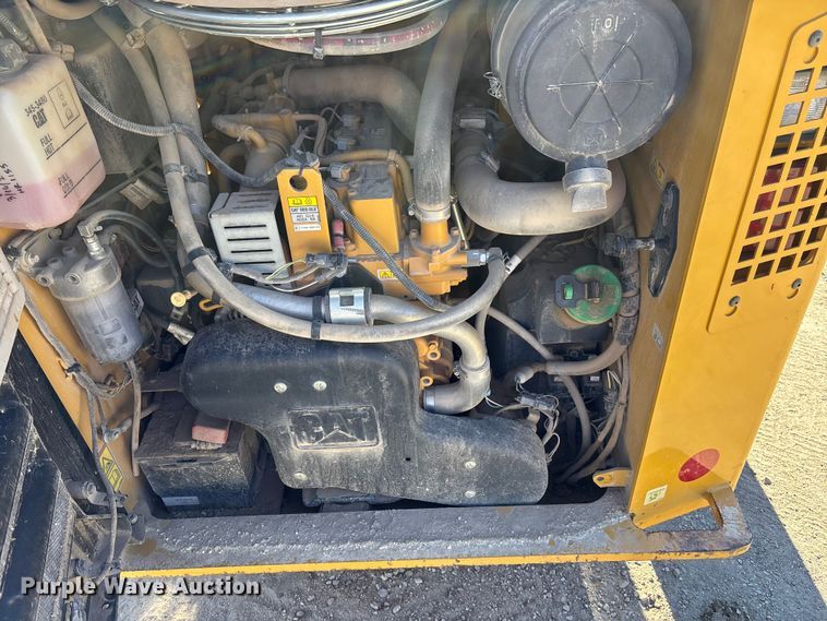 image for item DK0087 2013 Caterpillar 262D skid steer loader