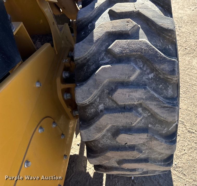 image for item DK0087 2013 Caterpillar 262D skid steer loader