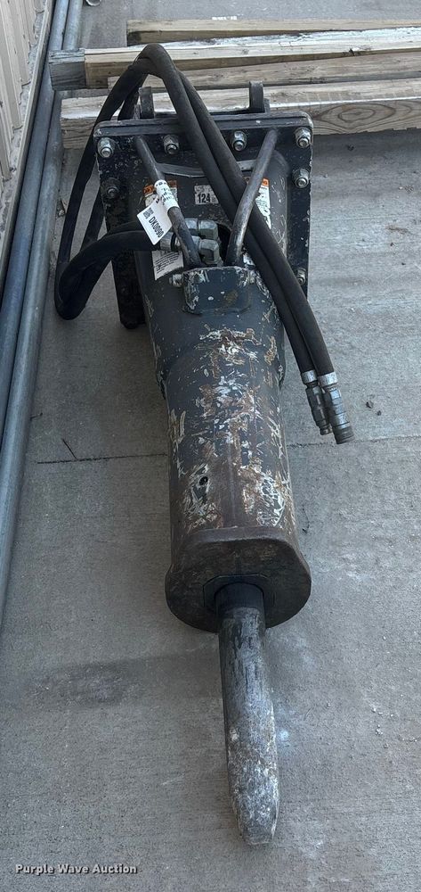 image for item DK0090 Bobcat HB 1180 breaker