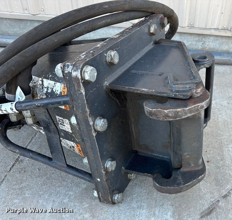 image for item DK0090 Bobcat HB 1180 breaker