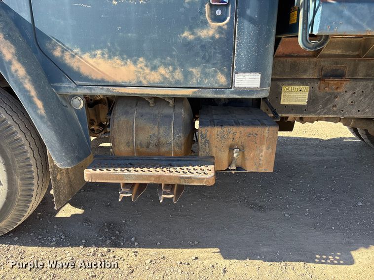 image for item DK0093 1986 International 1754 dump truck