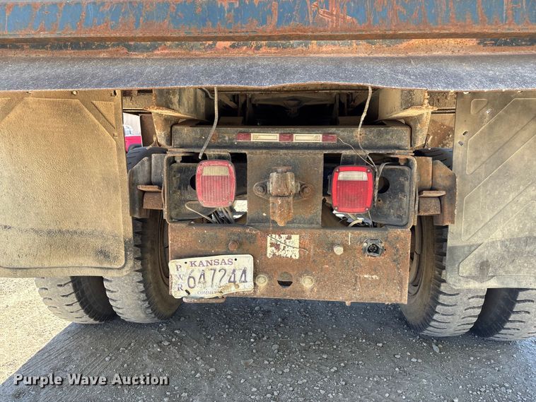 image for item DK0093 1986 International 1754 dump truck