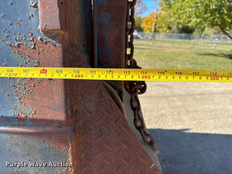 image for item DK0093 1986 International 1754 dump truck