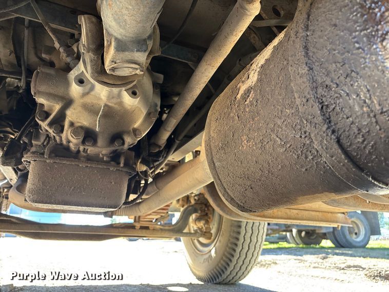 image for item DK0093 1986 International 1754 dump truck