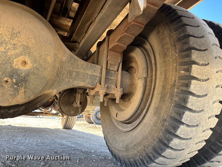 image for item DK0093 1986 International 1754 dump truck