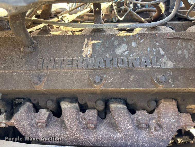 image for item DK0093 1986 International 1754 dump truck