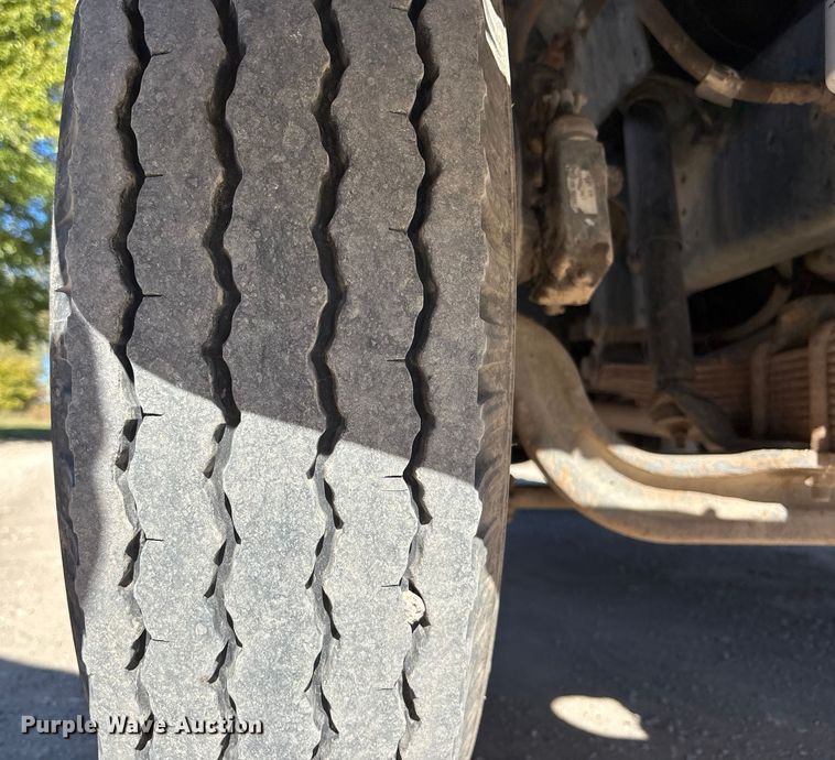 image for item DK0093 1986 International 1754 dump truck