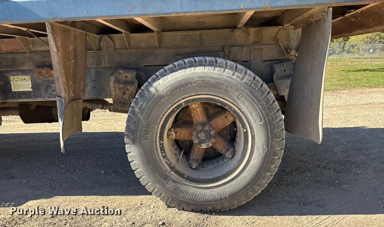 image for item DK0093 1986 International 1754 dump truck