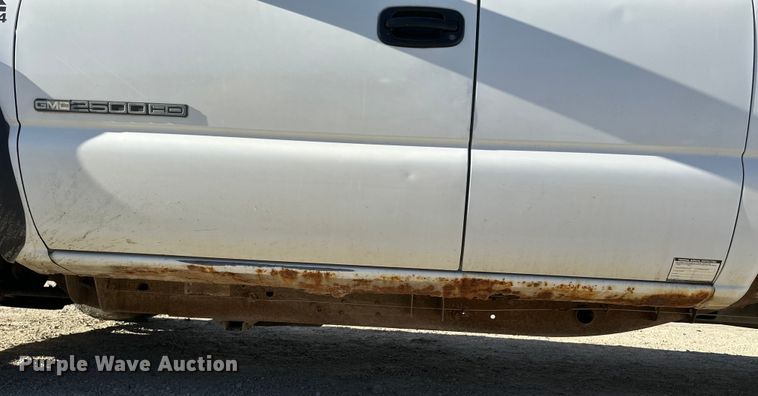 image for item DK0095 2006 GMC Sierra 2500HD Ext. Cab pickup truck