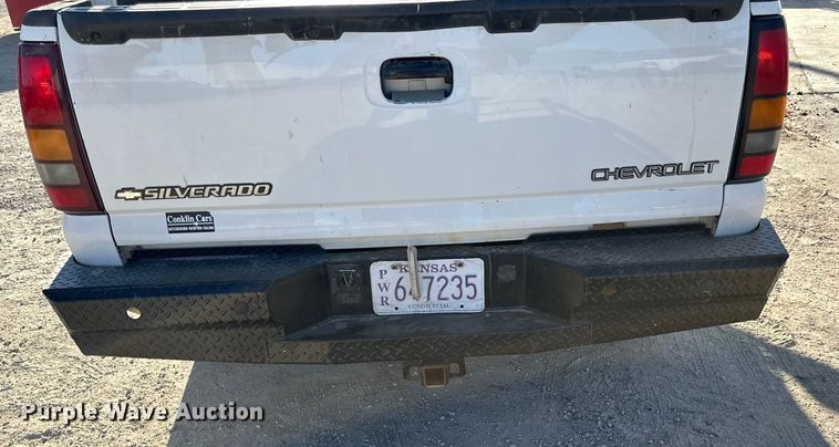 image for item DK0095 2006 GMC Sierra 2500HD Ext. Cab pickup truck