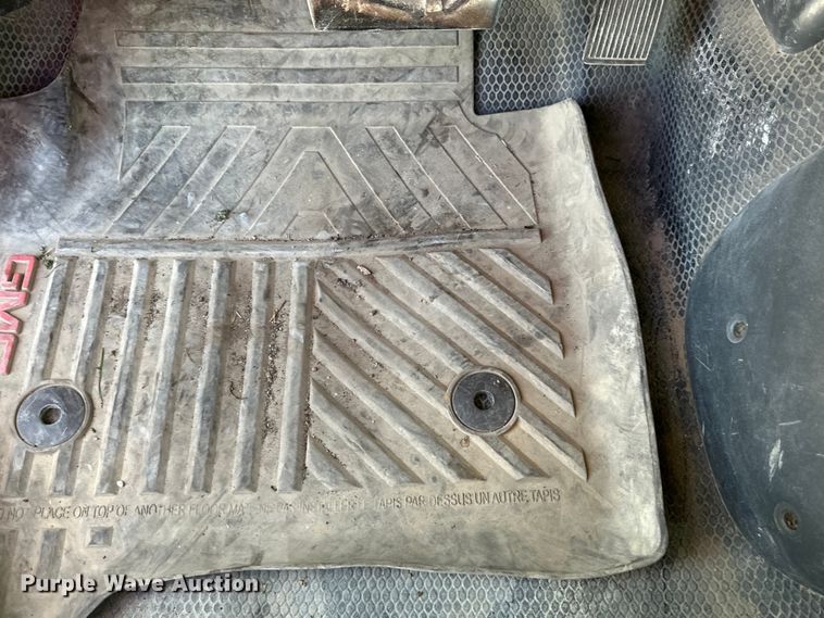 image for item DK0095 2006 GMC Sierra 2500HD Ext. Cab pickup truck