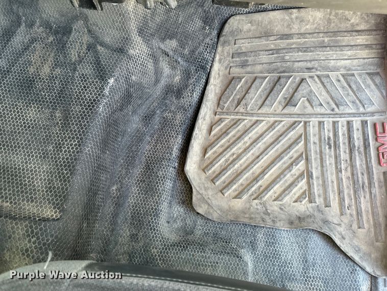 image for item DK0095 2006 GMC Sierra 2500HD Ext. Cab pickup truck