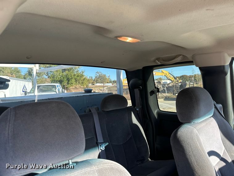 image for item DK0095 2006 GMC Sierra 2500HD Ext. Cab pickup truck