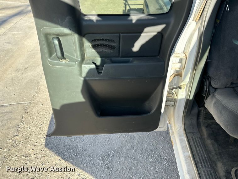 image for item DK0095 2006 GMC Sierra 2500HD Ext. Cab pickup truck