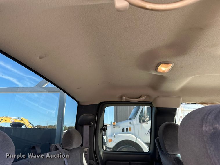 image for item DK0095 2006 GMC Sierra 2500HD Ext. Cab pickup truck