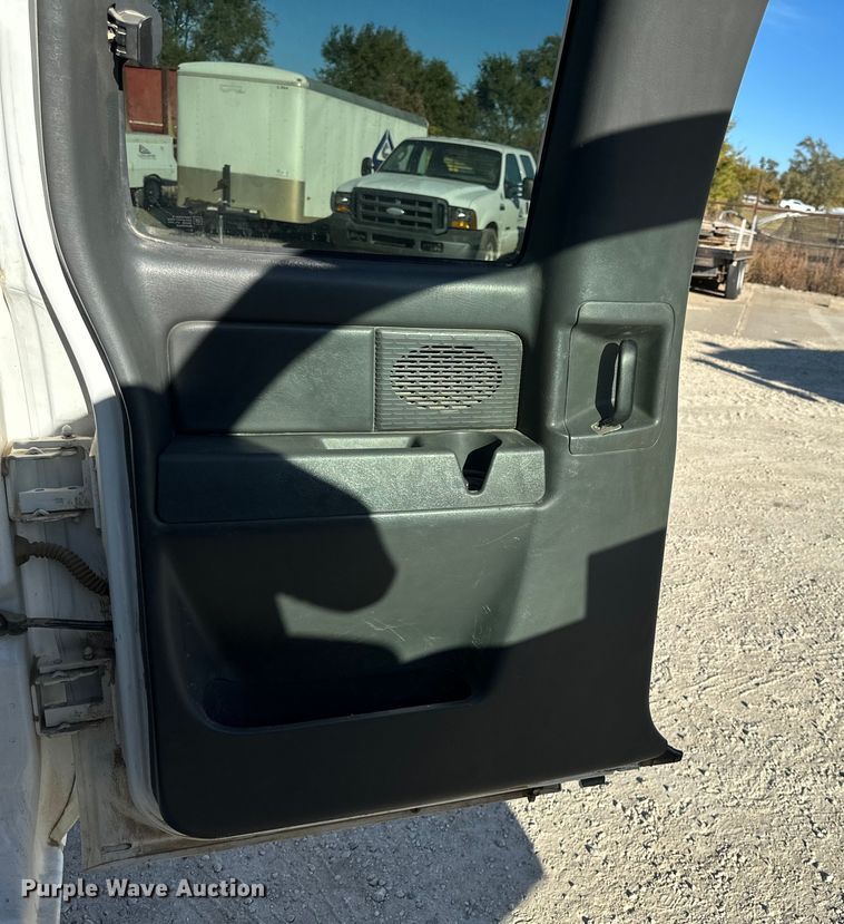 image for item DK0095 2006 GMC Sierra 2500HD Ext. Cab pickup truck