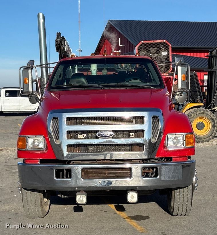 image for item DK0101 2006 Ford F750 utility / service truck