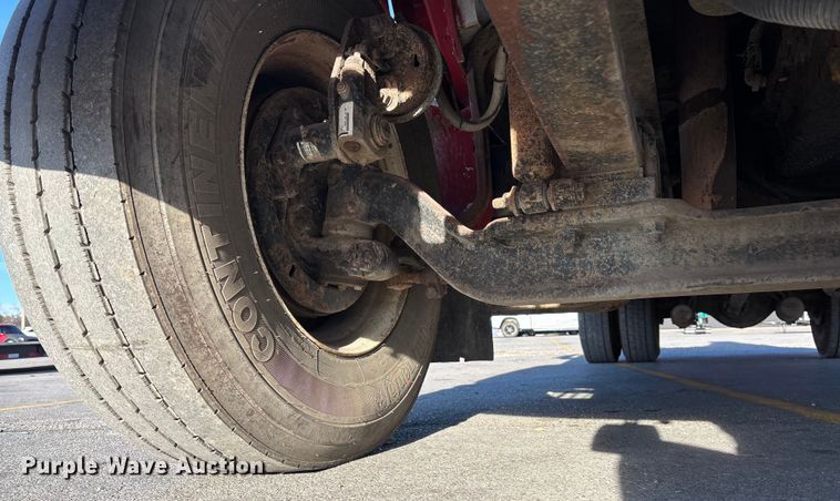 image for item DK0101 2006 Ford F750 utility / service truck