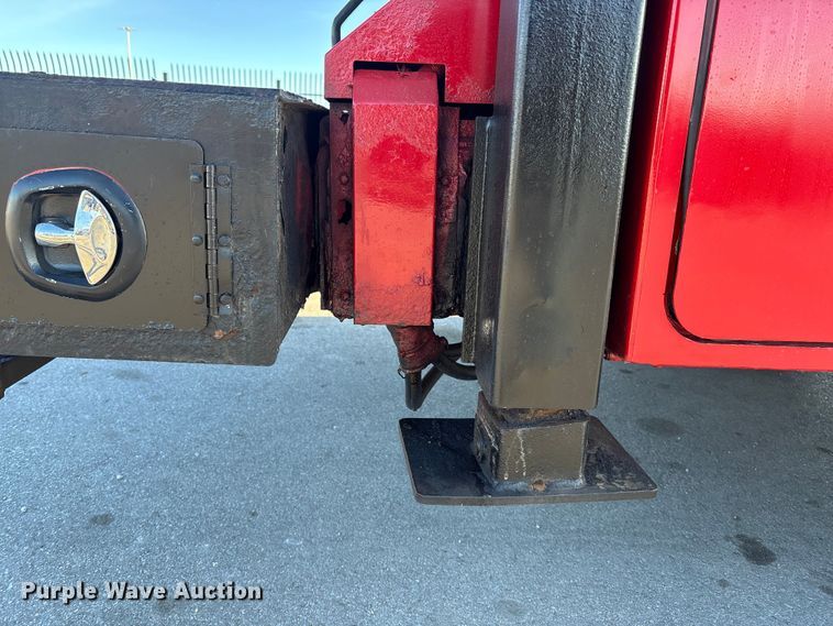 image for item DK0101 2006 Ford F750 utility / service truck