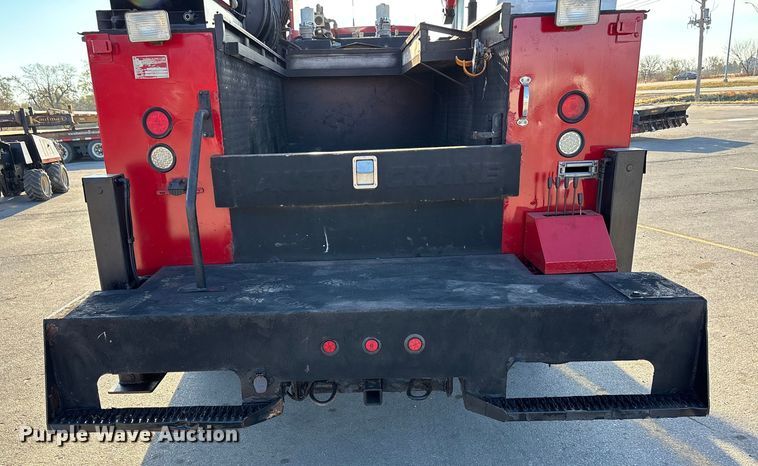 image for item DK0101 2006 Ford F750 utility / service truck