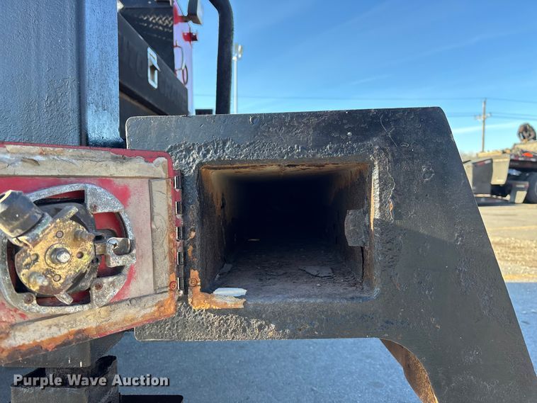 image for item DK0101 2006 Ford F750 utility / service truck