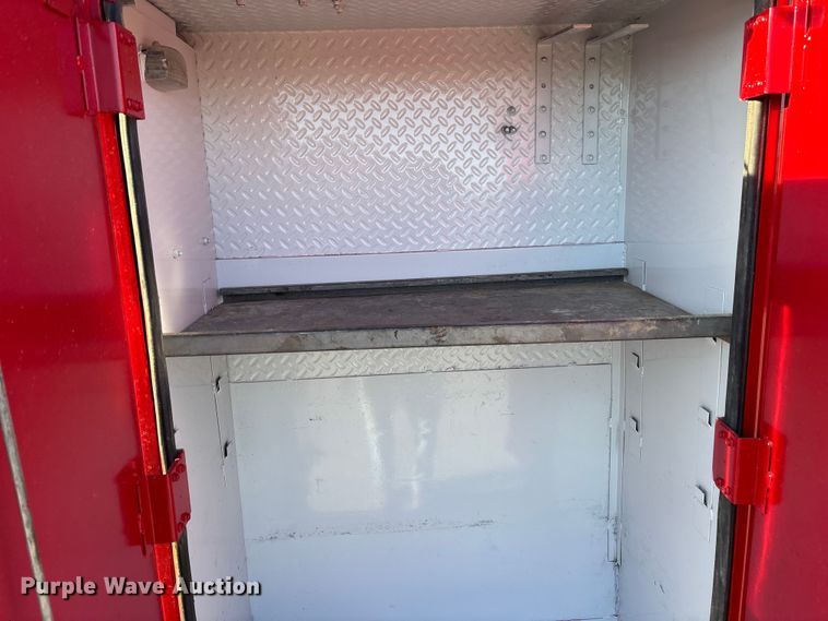 image for item DK0101 2006 Ford F750 utility / service truck