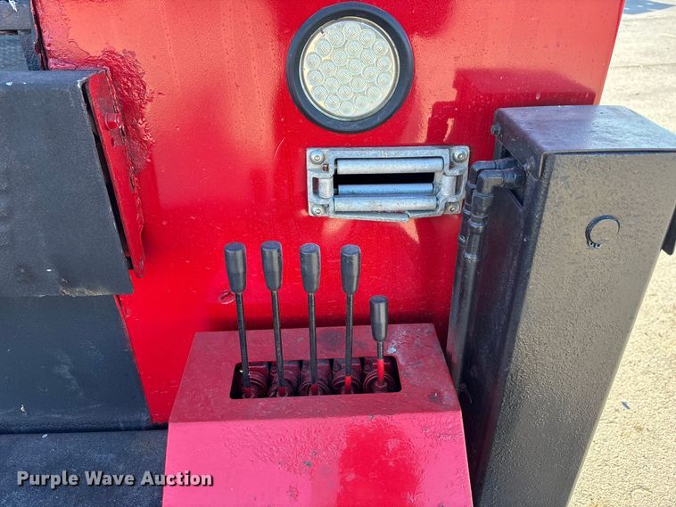 image for item DK0101 2006 Ford F750 utility / service truck