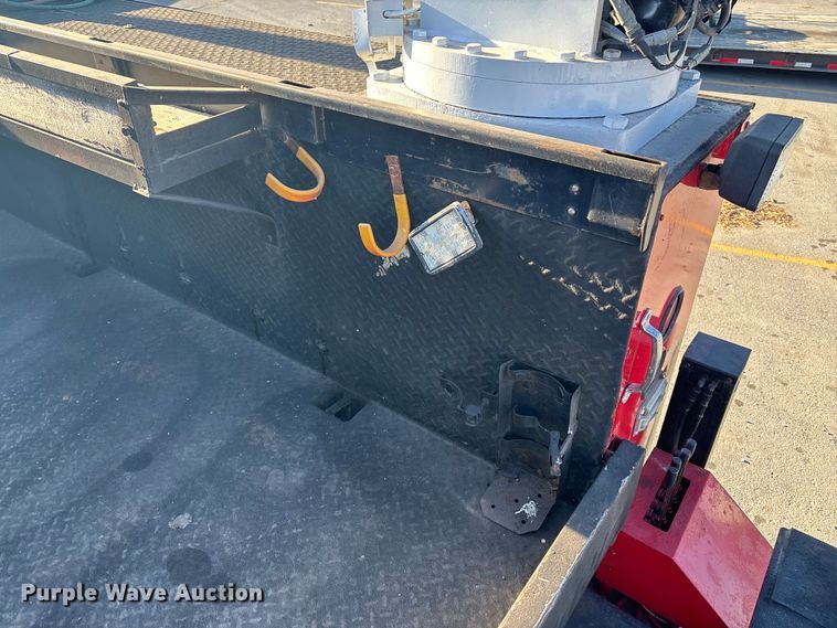 image for item DK0101 2006 Ford F750 utility / service truck