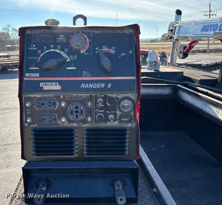 image for item DK0101 2006 Ford F750 utility / service truck